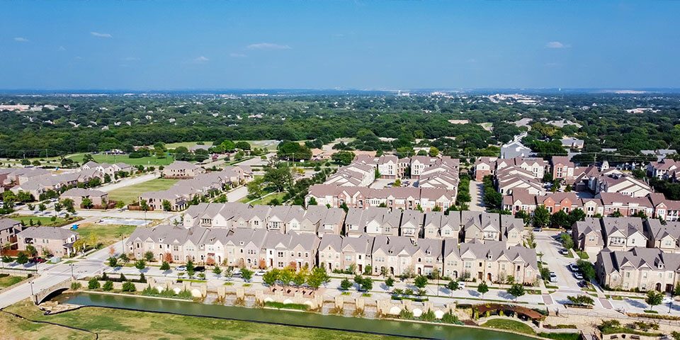 replacement cost vs actual cash value HOA insurance
